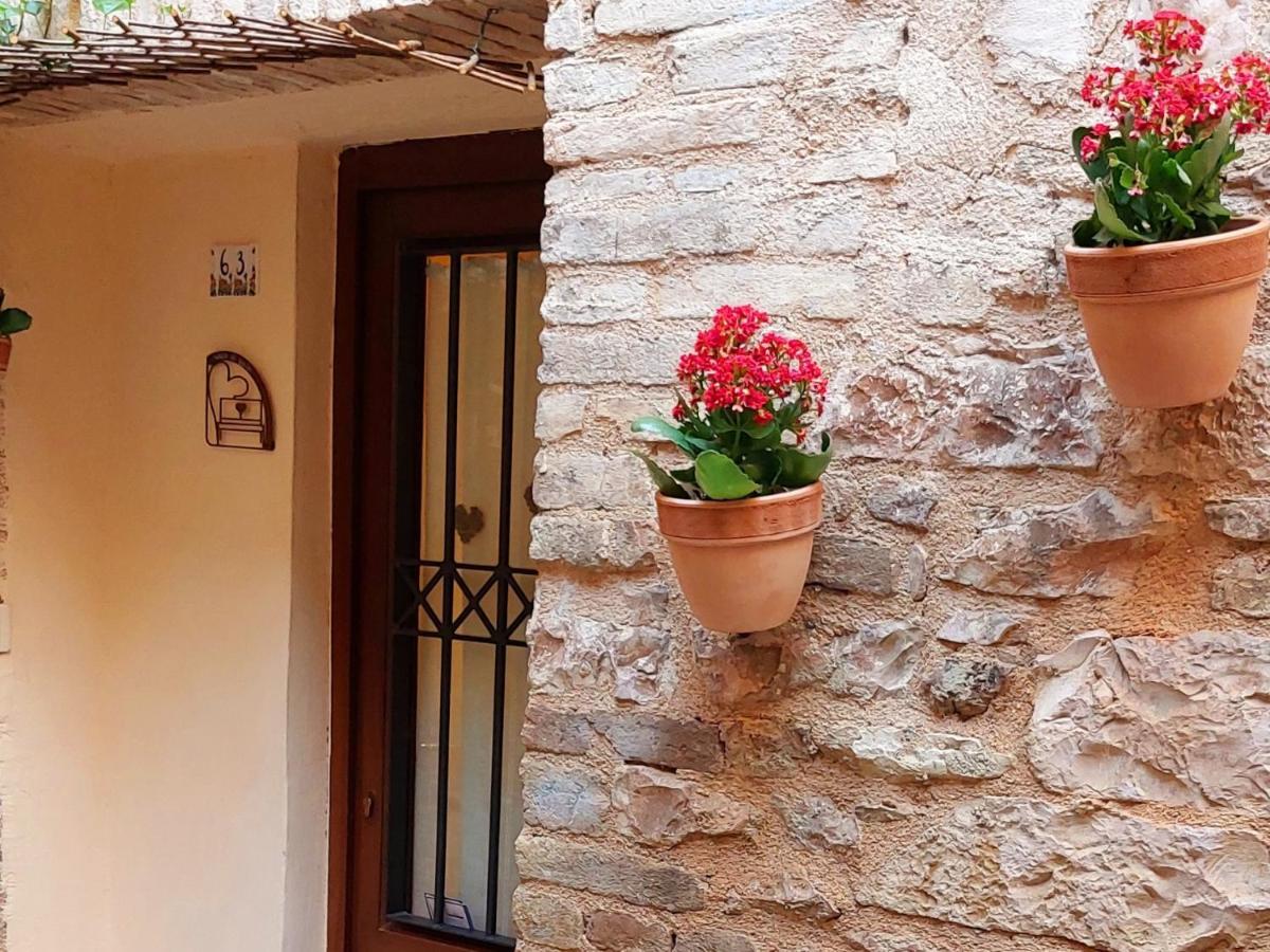 Ferienwohnung Nel Vicolo Dei Baci - Casa Vacanze Al Bacio Spello Exterior foto