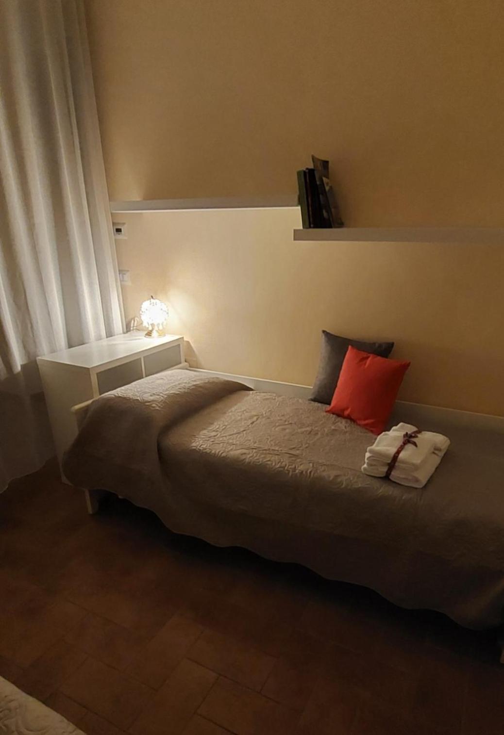 Ferienwohnung Nel Vicolo Dei Baci - Casa Vacanze Al Bacio Spello Exterior foto